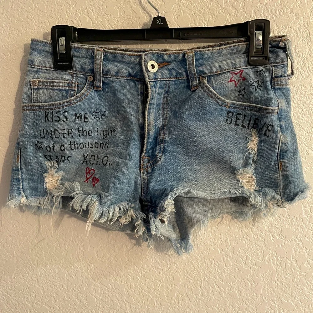 ZCO jeans super cute denim shorts size 5 price in good pre-loved condition - Picture 1 of 3